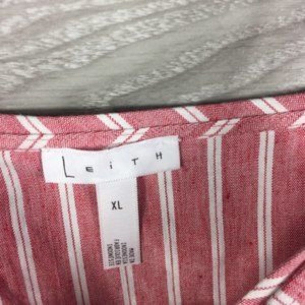 Leith Red Ruffled Back Tank Top - Picture 6 of 7